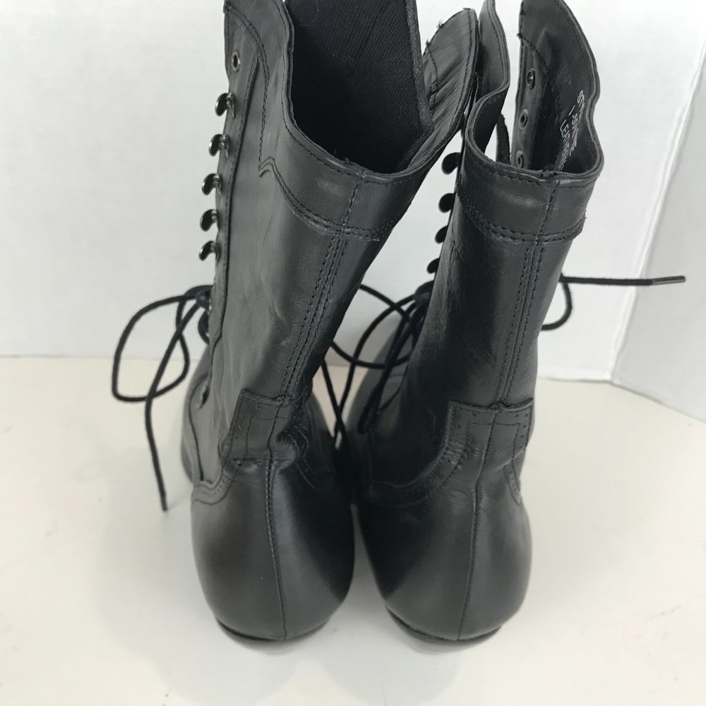 Black Lace-Up Heeled Boots - Women's Elegant Riding Style - Picture 7 of 13